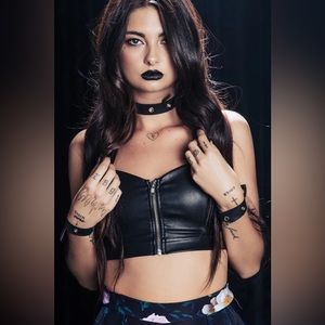 NWOT Blackmilk Route 66 Zip Crop Top ~ LIMITED Size Large